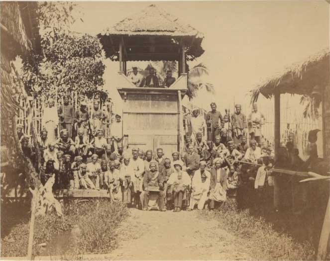 蘇丹阿都拉於霹靂河旁的Batak Rabit，1874年6月（圖像來源：維基百科）